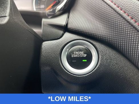 Used 2023 Chevrolet Equinox RS w/ RS Leather Package AWD/4WD image 18