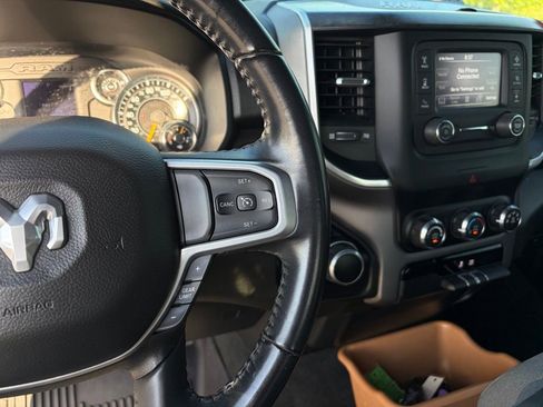 Used 2022 RAM 1500 Big Horn AWD/4WD image 16