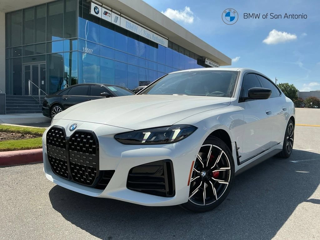 New 2026 BMW 430i xDrive w/ M Sport Package AWD/4WD image 1