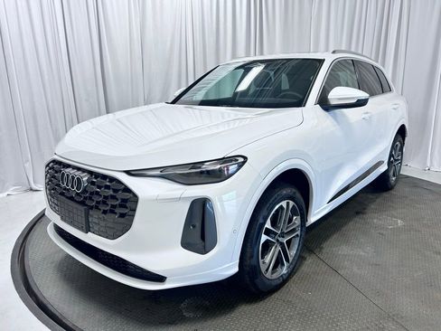 New 2026 Audi Q5 Premium AWD/4WD image 1