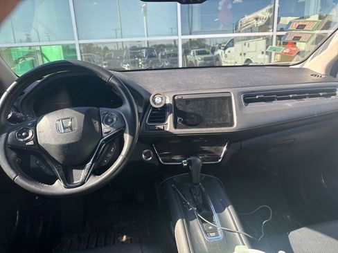 Used 2019 Honda HR-V EX-L image 7