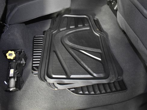 Used 2025 Chevrolet Silverado 1500 LT image 50