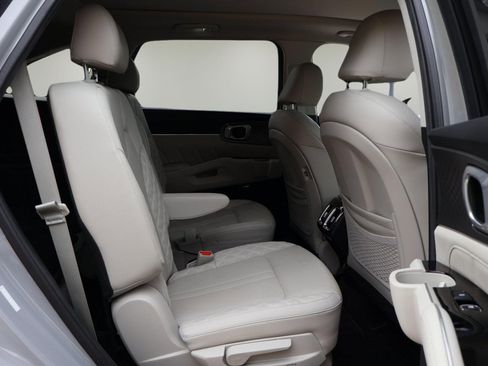 Used 2022 Kia Sorento SX image 20