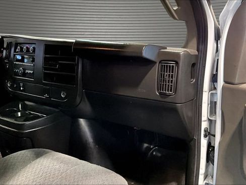 Used 2022 Chevrolet Express 2500 w/ Driver Convenience Package RWD image 17