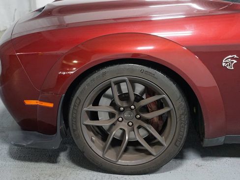 Used 2019 Dodge Challenger SRT Hellcat w/ Widebody Package RWD image 5
