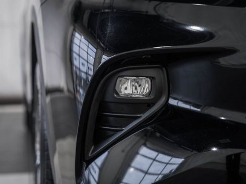 Used 2022 Toyota Highlander XLE image 12