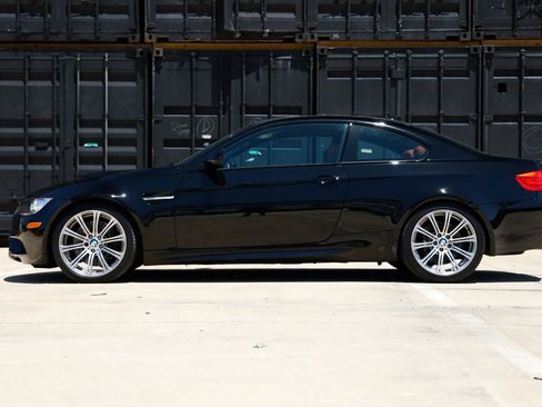 Used 2011 BMW M3 Sedan RWD image 2