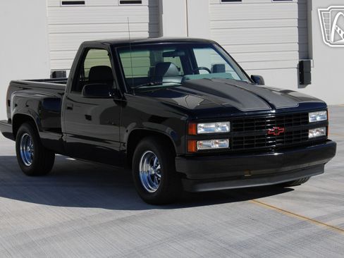 Used 1990 Chevrolet Silverado 1500 2WD Regular Cab image 4