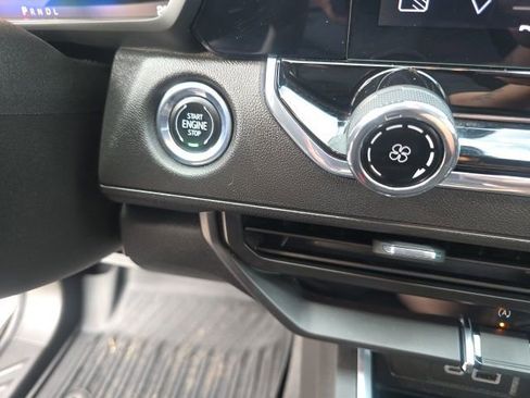 Certified 2024 Chevrolet Colorado W/T w/ WT Convenience Package image 14