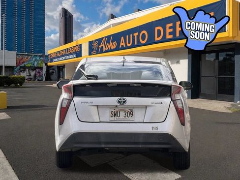 Used 2016 Toyota Prius Two FWD image 4