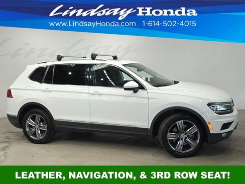 Used 2018 Volkswagen Tiguan SEL Premium w/ 3rd Row Seat Package image 3