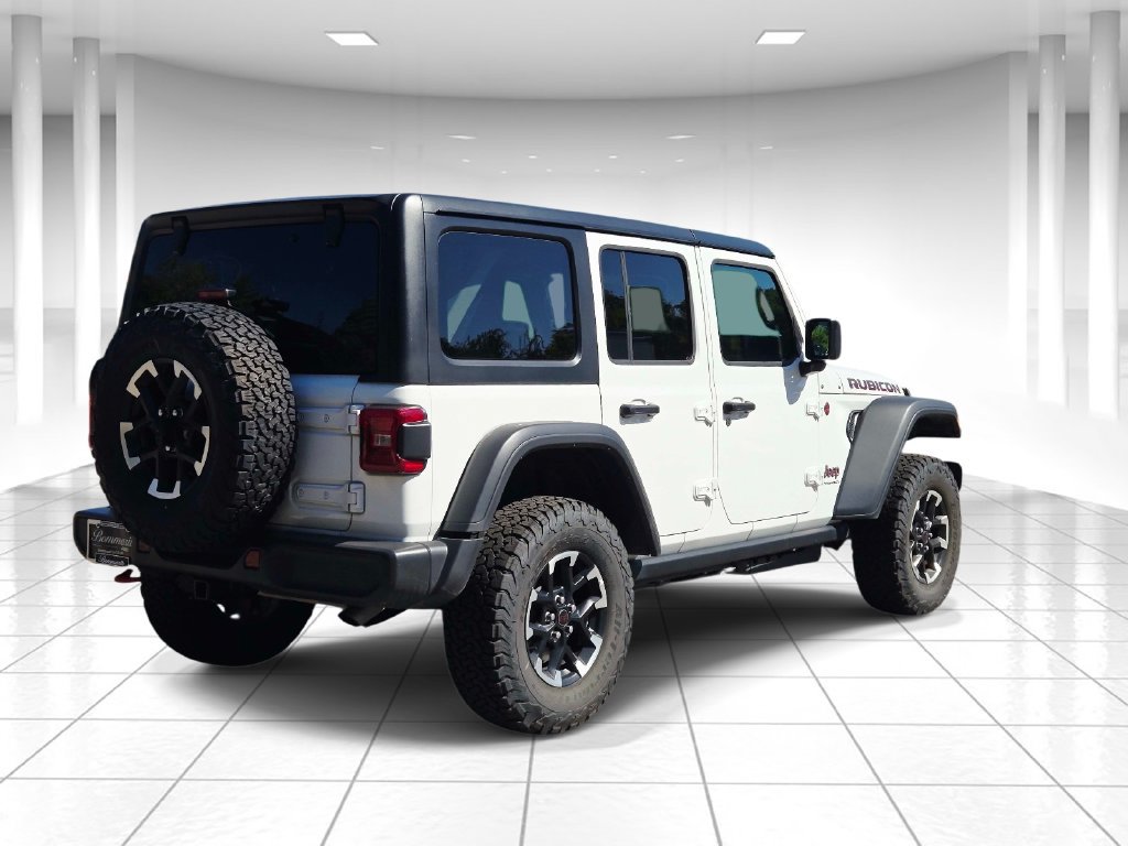 Used 2026 Jeep Wrangler Unlimited Rubicon AWD/4WD image 3