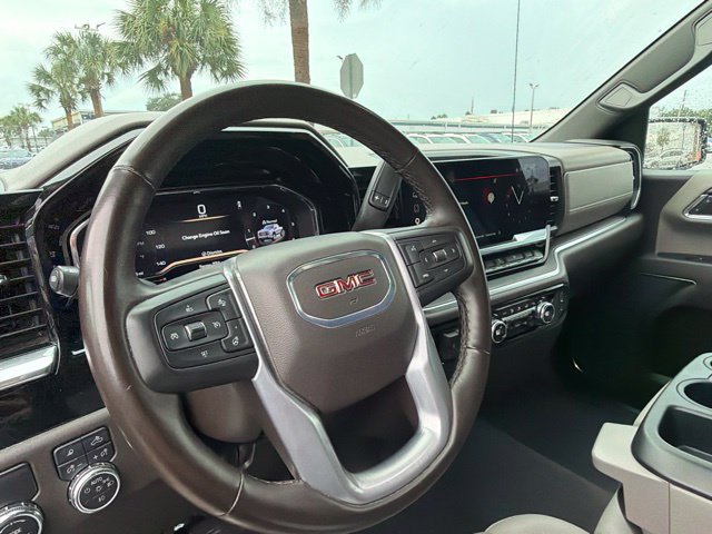 Used 2025 GMC Sierra 1500 SLT RWD image 10
