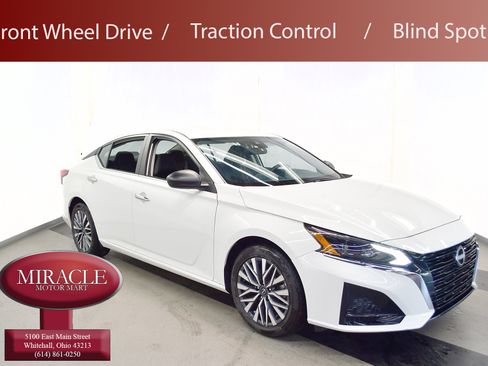 Used 2025 Nissan Altima 2.5 SV FWD image 1