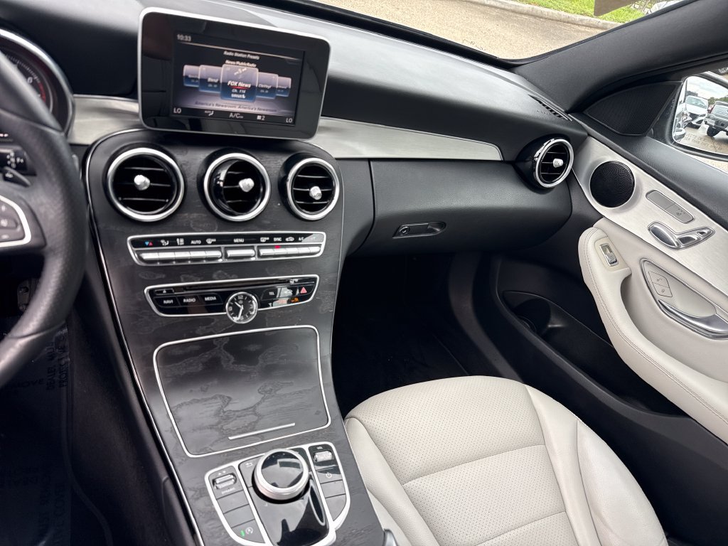 Used 2018 Mercedes-Benz C 300 Sedan image 19