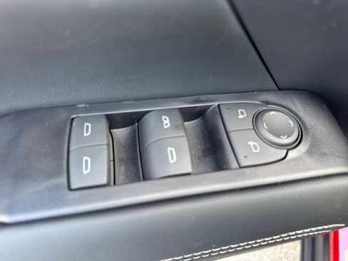 New 2027 GMC Terrain Elevation w/ Elevation Premium Package FWD image 18