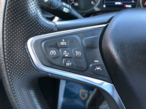 Used 2020 Chevrolet Equinox LT image 12