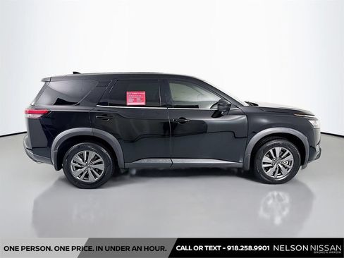 Certified 2022 Nissan Pathfinder S FWD image 4