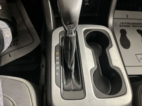 Used 2022 Chevrolet Colorado LT w/ Fleet Safety Package image 21