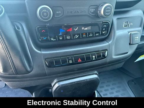 New 2026 RAM ProMaster 1500 w/ Premium Convenience Group FWD image 17