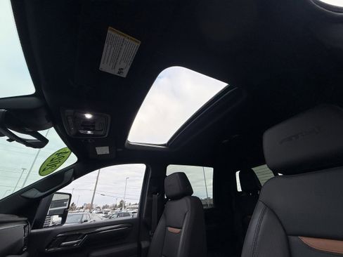 Used 2024 GMC Sierra 2500 AT4 w/ AT4 Premium Plus Package image 5