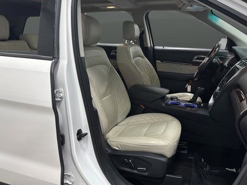 Used 2016 Ford Explorer Platinum AWD/4WD image 23