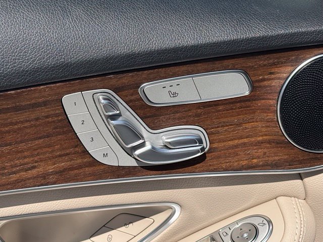 Used 2019 Mercedes-Benz C 300 4MATIC Sedan image 39