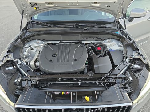 Used 2023 Volvo XC60 B5 Plus w/ Climate Package image 30