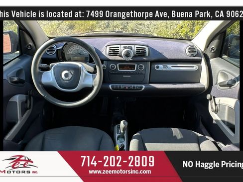 Used 2014 smart fortwo pure RWD image 16