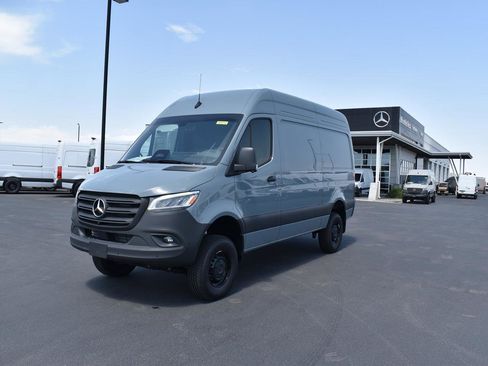 New 2025 Mercedes-Benz Sprinter 2500 image 1