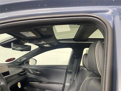 New 2026 Toyota Crown Signia w/ Advanced Technology Package image 14