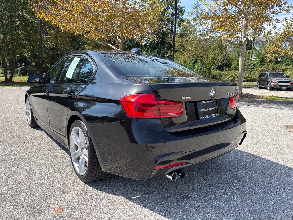 Used 2017 BMW 330i xDrive Sedan AWD/4WD image 7