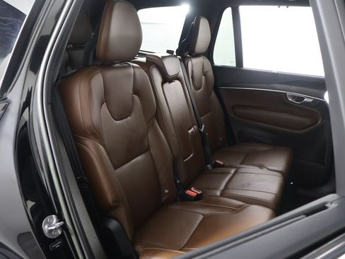 Used 2023 Volvo XC90 B6 Ultimate w/ Protection Package Premier AWD/4WD image 37