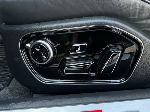 Used 2016 Audi S8 w/ Driver Assistance Package image 10