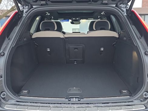 New 2026 Volvo XC60 B5 Core w/ Climate Package AWD/4WD image 24