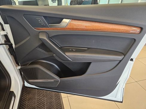 Used 2023 Audi Q5 2.0T Premium Plus image 24