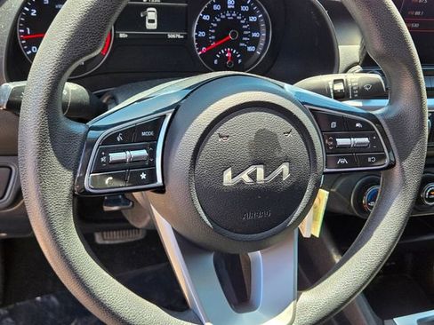 Used 2023 Kia Forte LXS FWD image 25