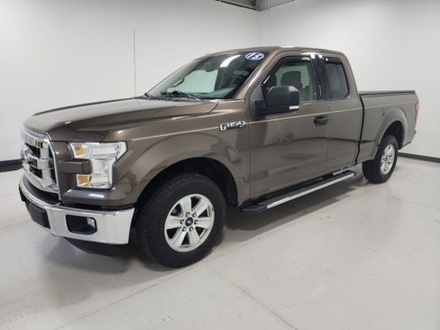Used 2015 Ford F150 XLT w/ Equipment Group 301A Mid RWD image 8
