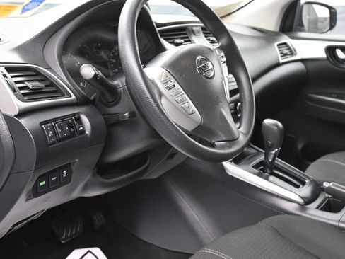 Used 2017 Nissan Sentra S image 17