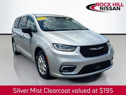 Used 2024 Chrysler Pacifica Touring-L
