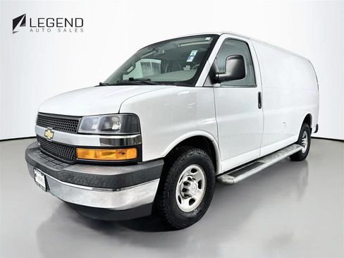 Used 2018 Chevrolet Express 2500 w/ Driver Convenience Package RWD image 1