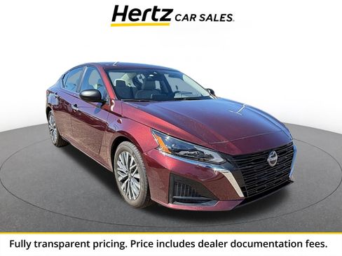 Used 2025 Nissan Altima 2.5 SV FWD image 1