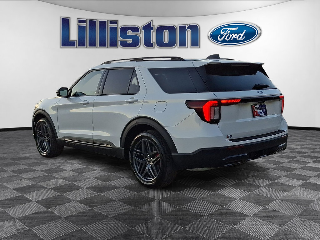 New 2027 Ford Explorer ST-Line w/ Premium Package AWD/4WD image 4