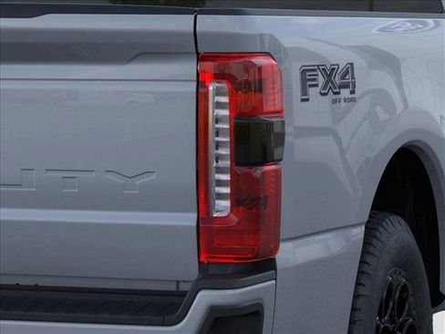 New 2026 Ford F350 Lariat w/ Black Appearance Package image 21