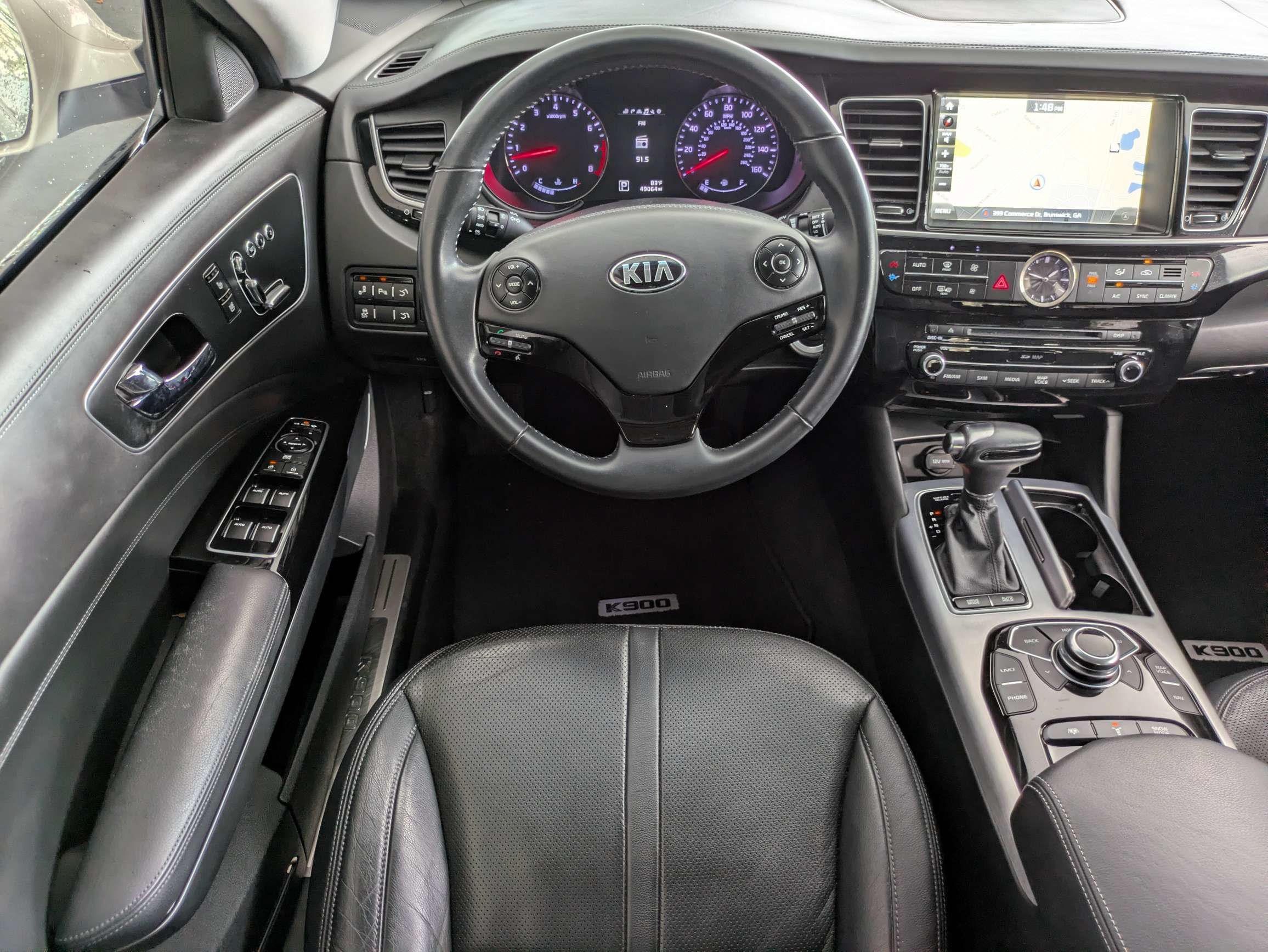 Used 2017 Kia K900 Premium RWD image 4