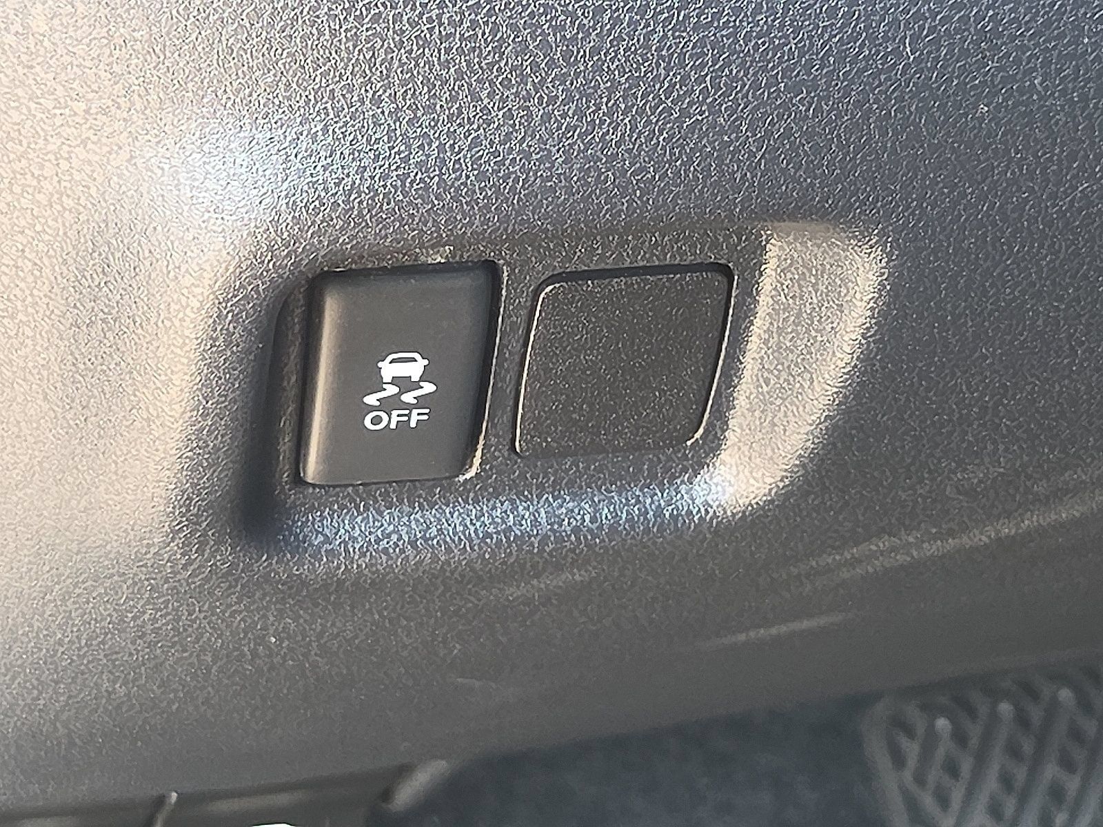 Used 2019 Nissan Versa Note SV FWD image 11