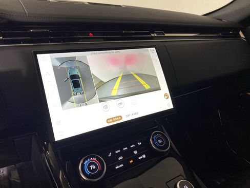 Used 2023 Land Rover Range Rover Sport SE image 21