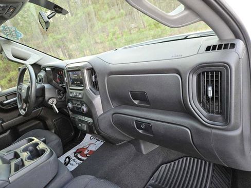 Used 2020 Chevrolet Silverado 1500 Custom w/ Custom Value Package image 32
