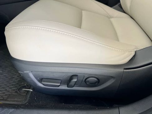 Certified 2025 MAZDA CX-30 AWD 2.5 S w/ Preferred Package image 15