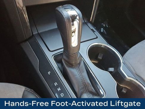 Used 2017 Ford Explorer XLT w/ Equipment Group 202A image 19